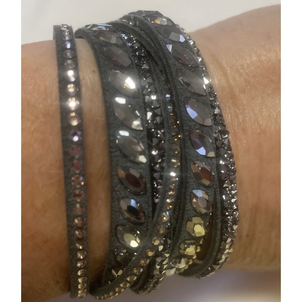Gray Leather Crystal Wrap Bracelet Bling Dazzle Snap Closure - Picture 1 of 9